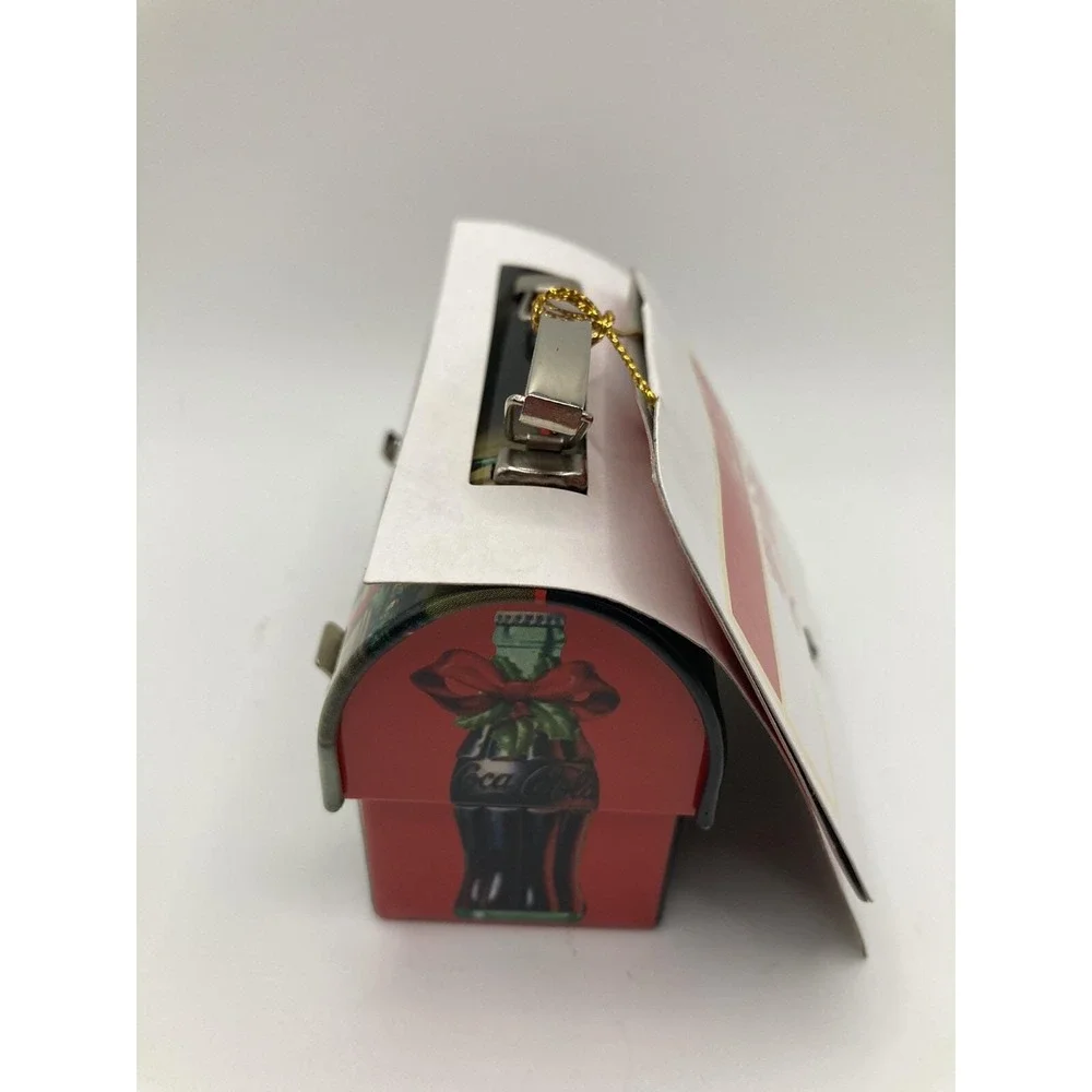 Christmas Collectors Coca-Cola Mini Lunchbox Tin Santa Small 2 inch by 3 inch